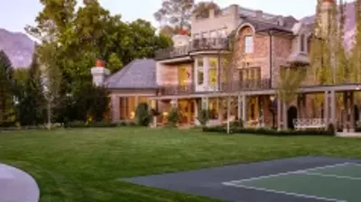 European Traditional Photo