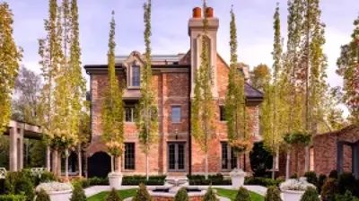 European Traditional Photo