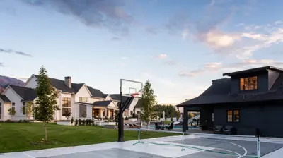 Sports Courts & Putting Greens Photo