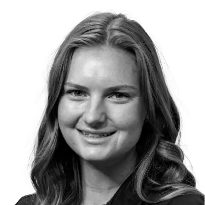 Julia  Ostegar Photo